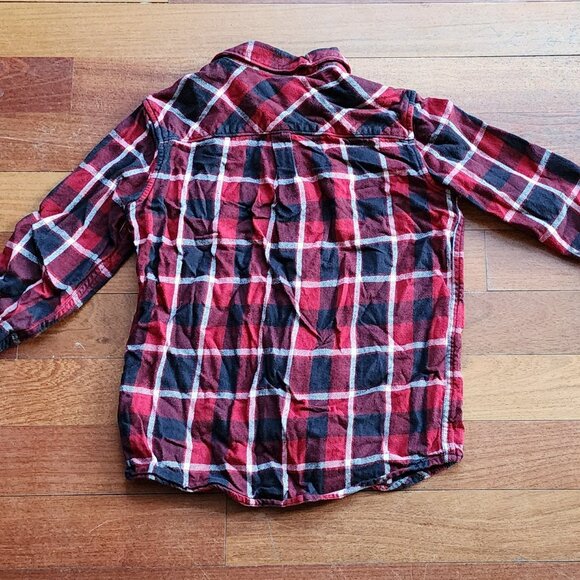77kids By American Eagle Red/Black Plaid Flannel Button Down Shirt Size Medium - Picture 8 of 11